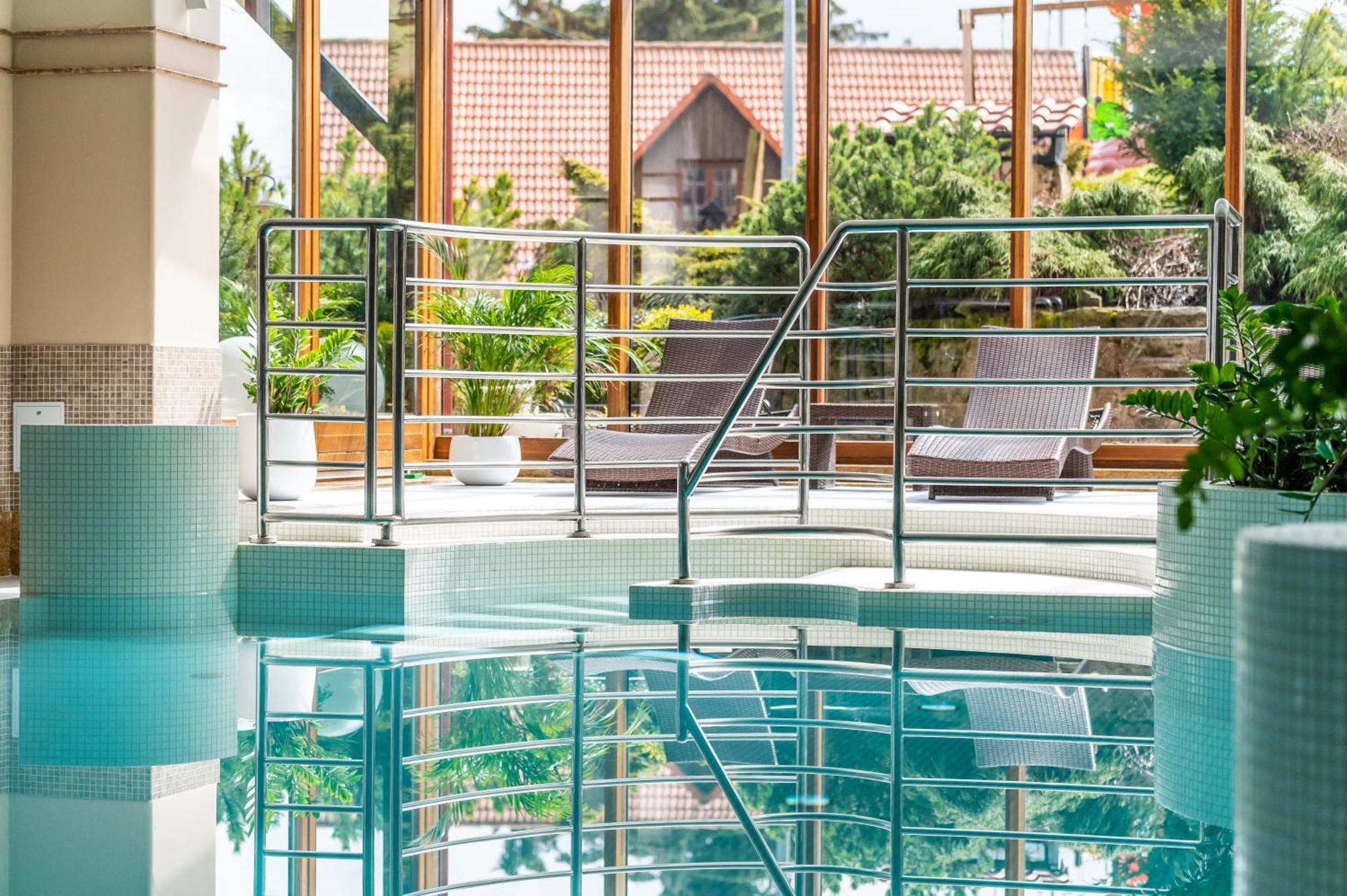 Vital&Spa Resort Szarotka Zieleniec  Extérieur photo
