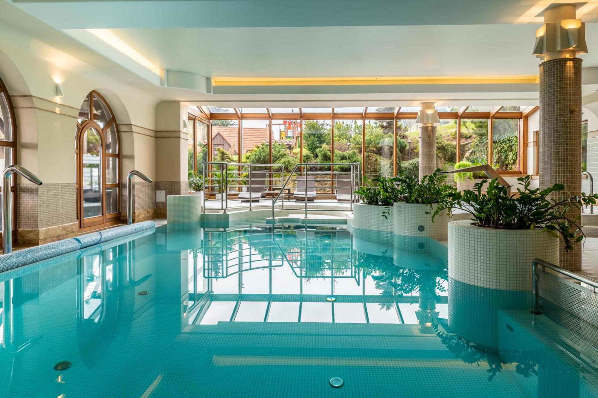 Vital&Spa Resort Szarotka Zieleniec  Extérieur photo