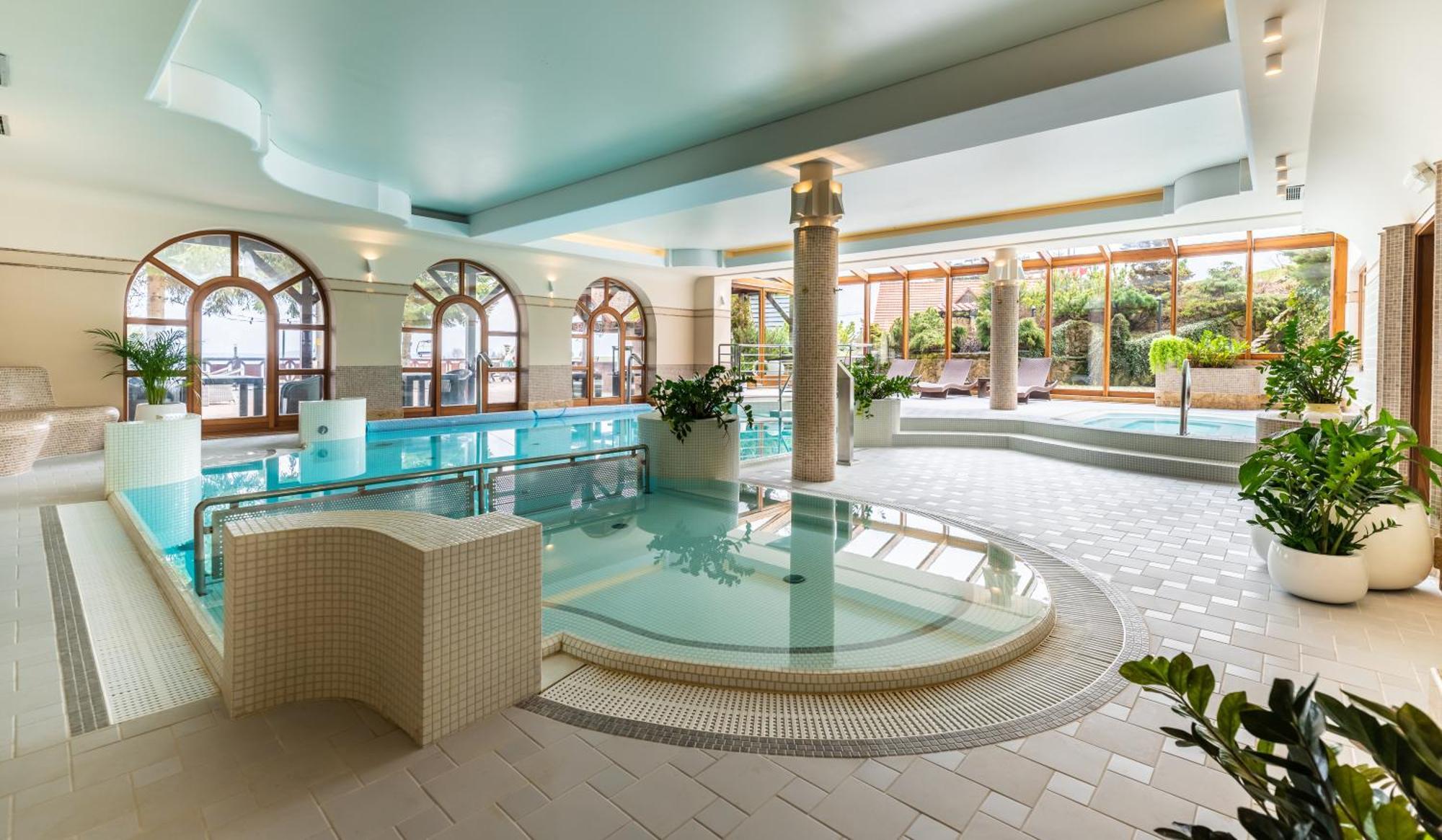 Vital&Spa Resort Szarotka Zieleniec  Extérieur photo